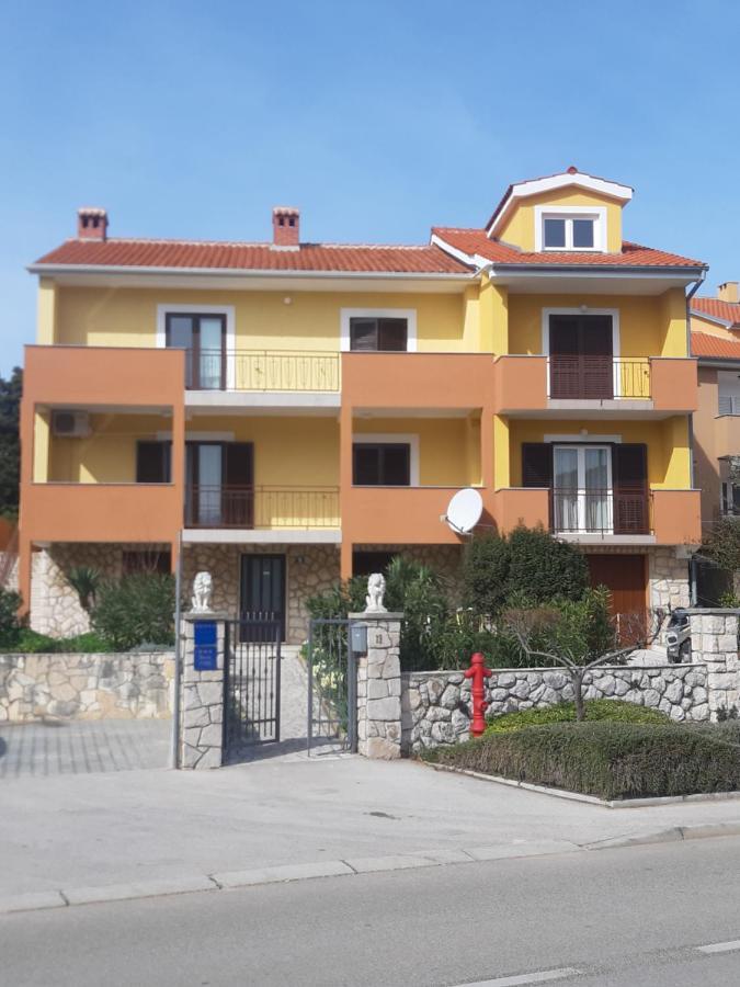 Soba Ana Hotel Cres Exterior foto